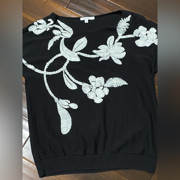 Chico's - Black Embroired Textured Sweater - 2(L) - Picture 4 of 11